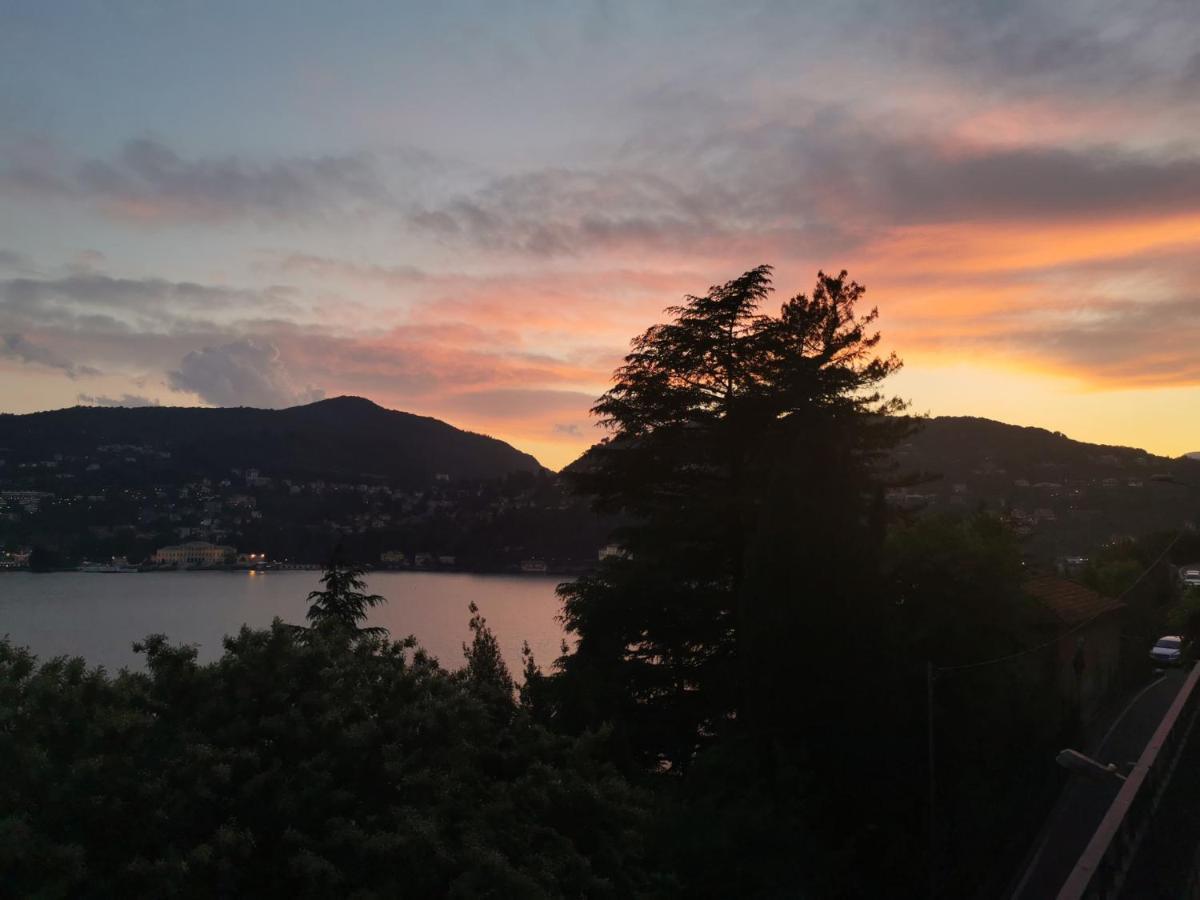 Veranda Lake View Como Luaran gambar