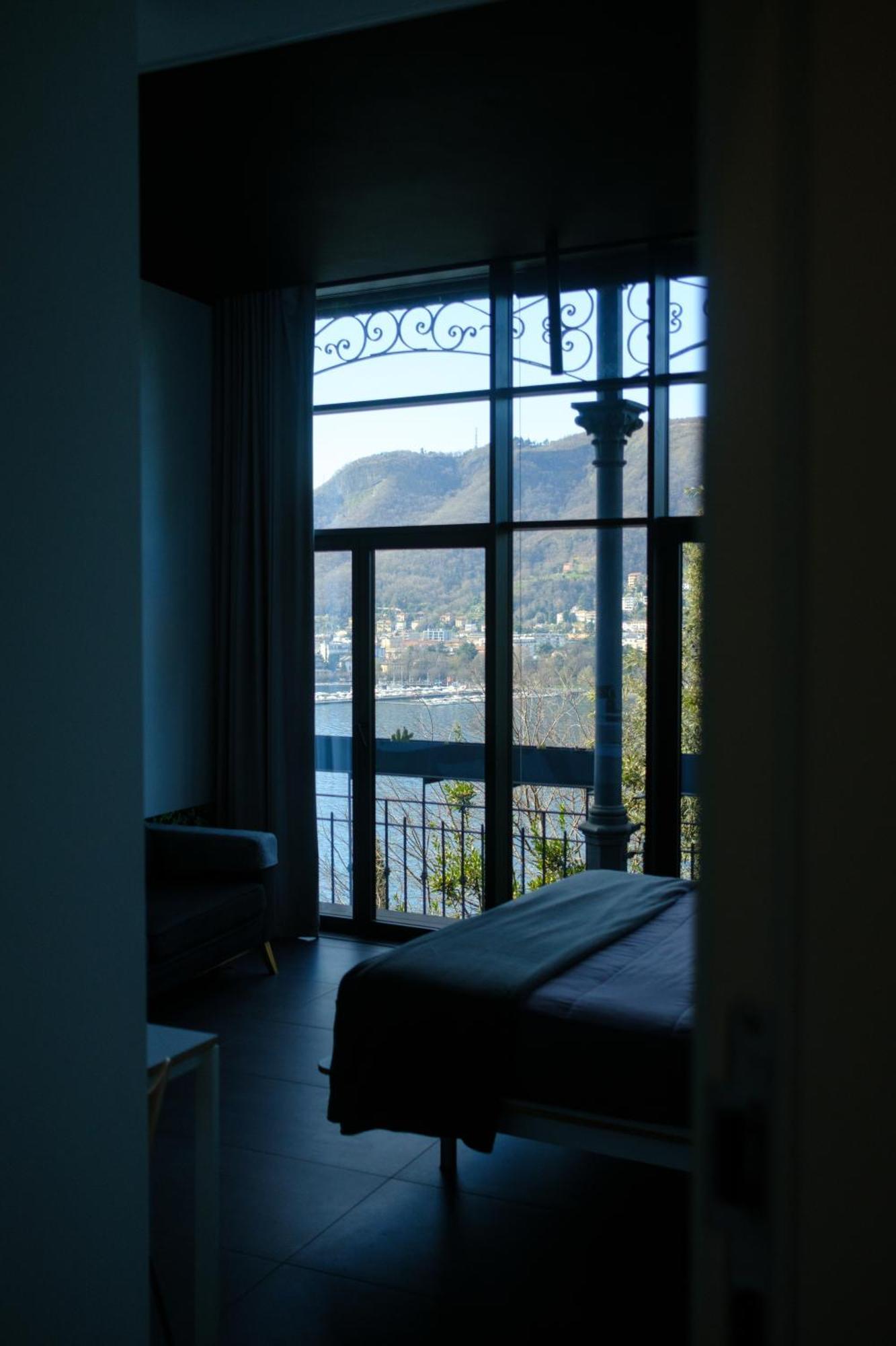 Veranda Lake View Como Luaran gambar